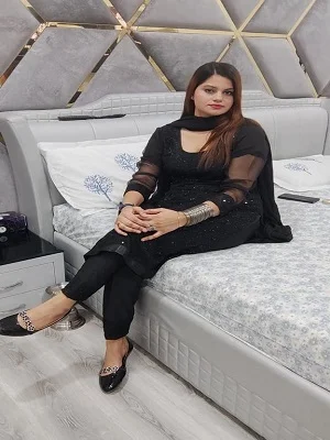 Call Girl in Hnahthial