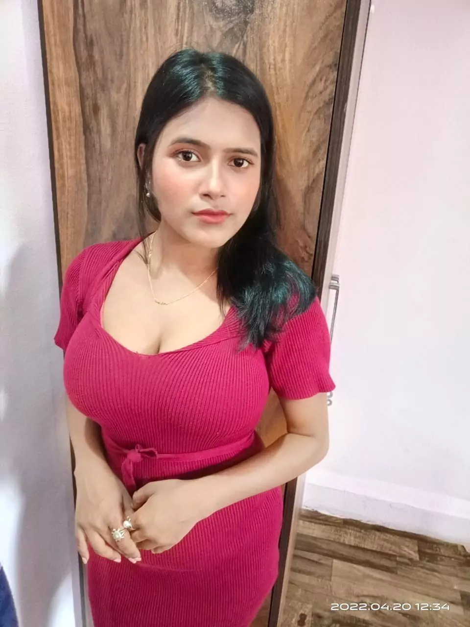 Hnahthial Escort Service